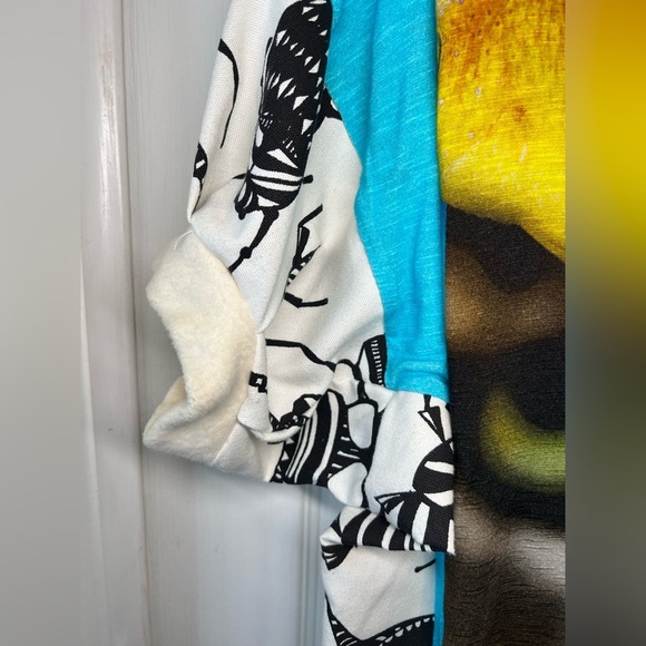 Tata Christiane Colorful‎ Graphic Shirt Size Small/Medium - Picture 4 of 12